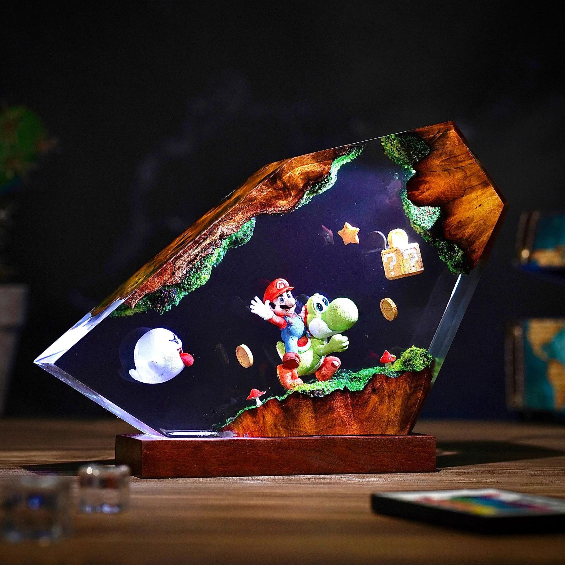 Home Decor Furniture - Table Resin Lamp Cartoon Anime Figure
