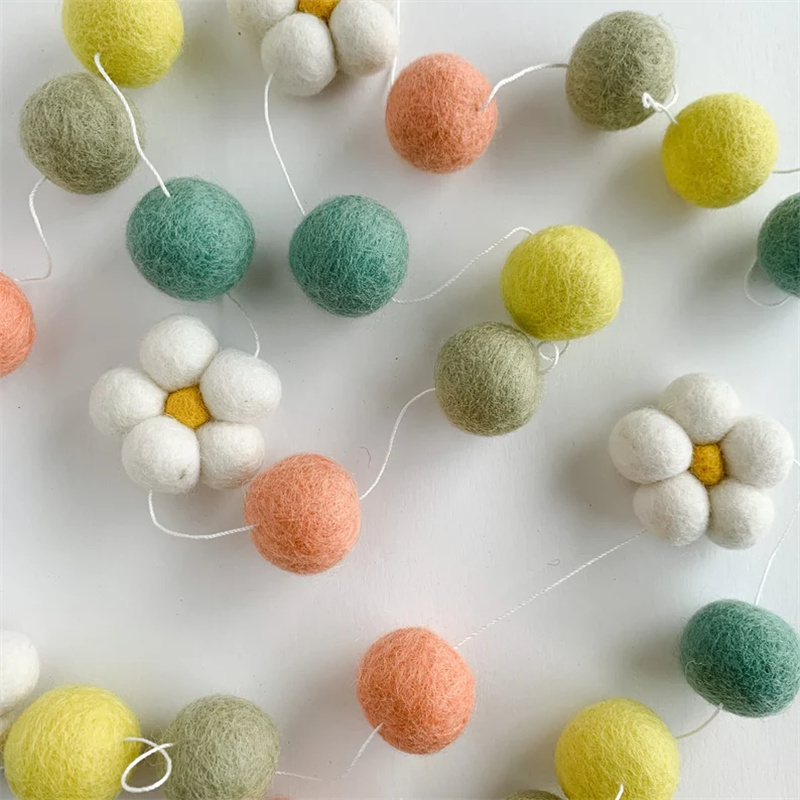 Ins Wool Felt Balls Daisy Flow - مراجعة Home Decor Garland وسعره