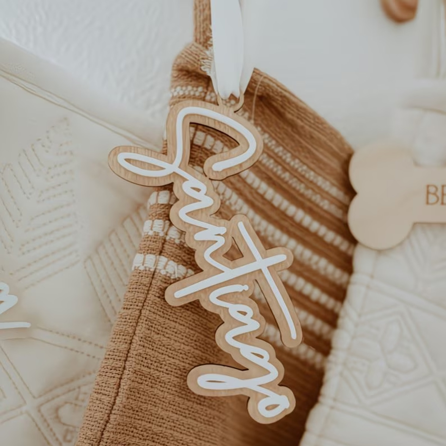 1Pc Custom Name Cute White Woo - مراجعة Home Decor Diy وسعره